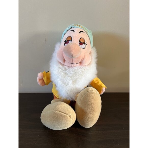 Disney Store Bashful Plush Plushie Stuffed Doll Snow White And The Seven Dwarves - Picture 1 of 4